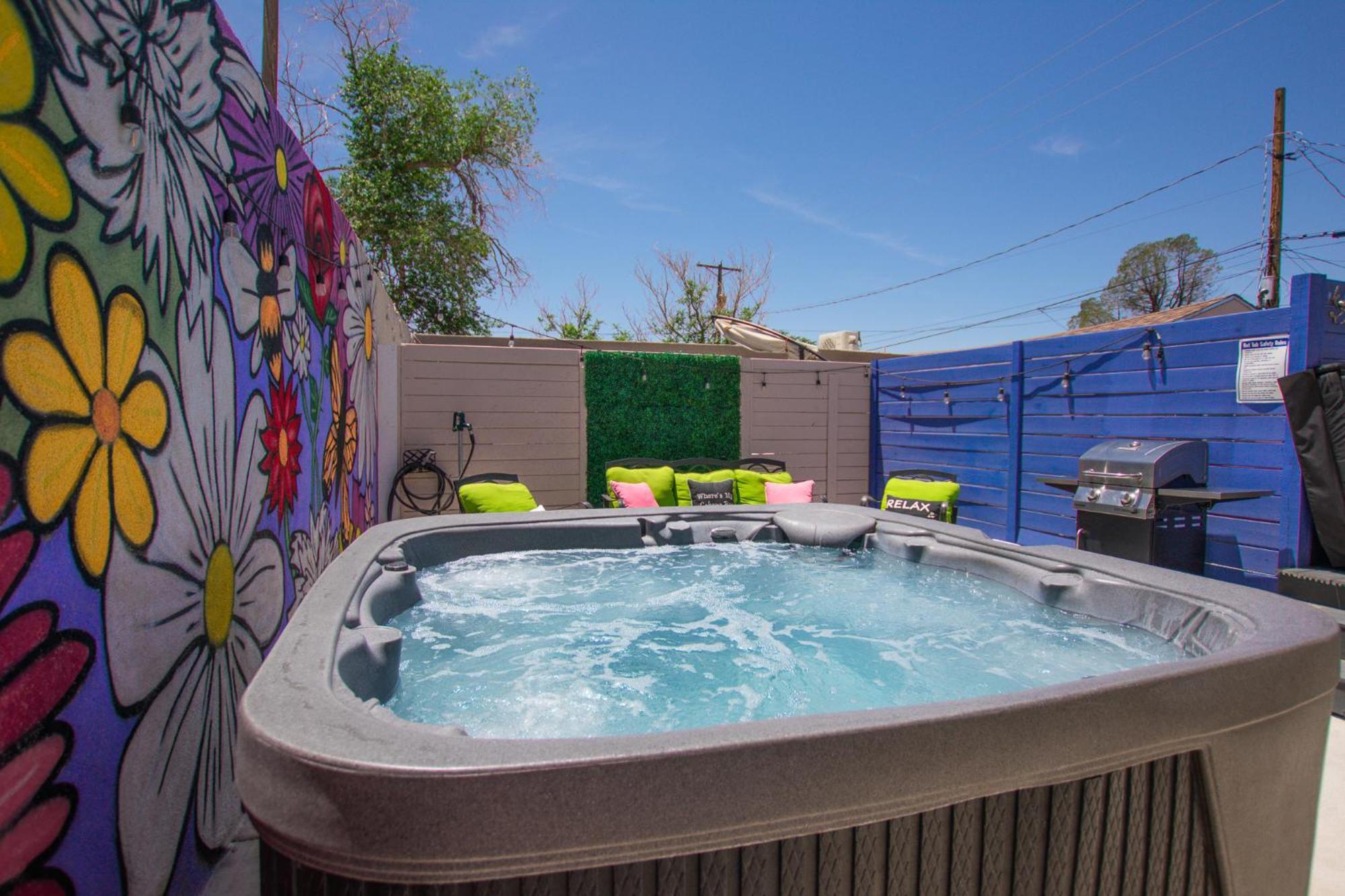 アルバカーキ Bohemian Chic An Eclectic Escape-Hot Tub-Pet Friendly-No Pet Fees!ヴィラ エクステリア 写真