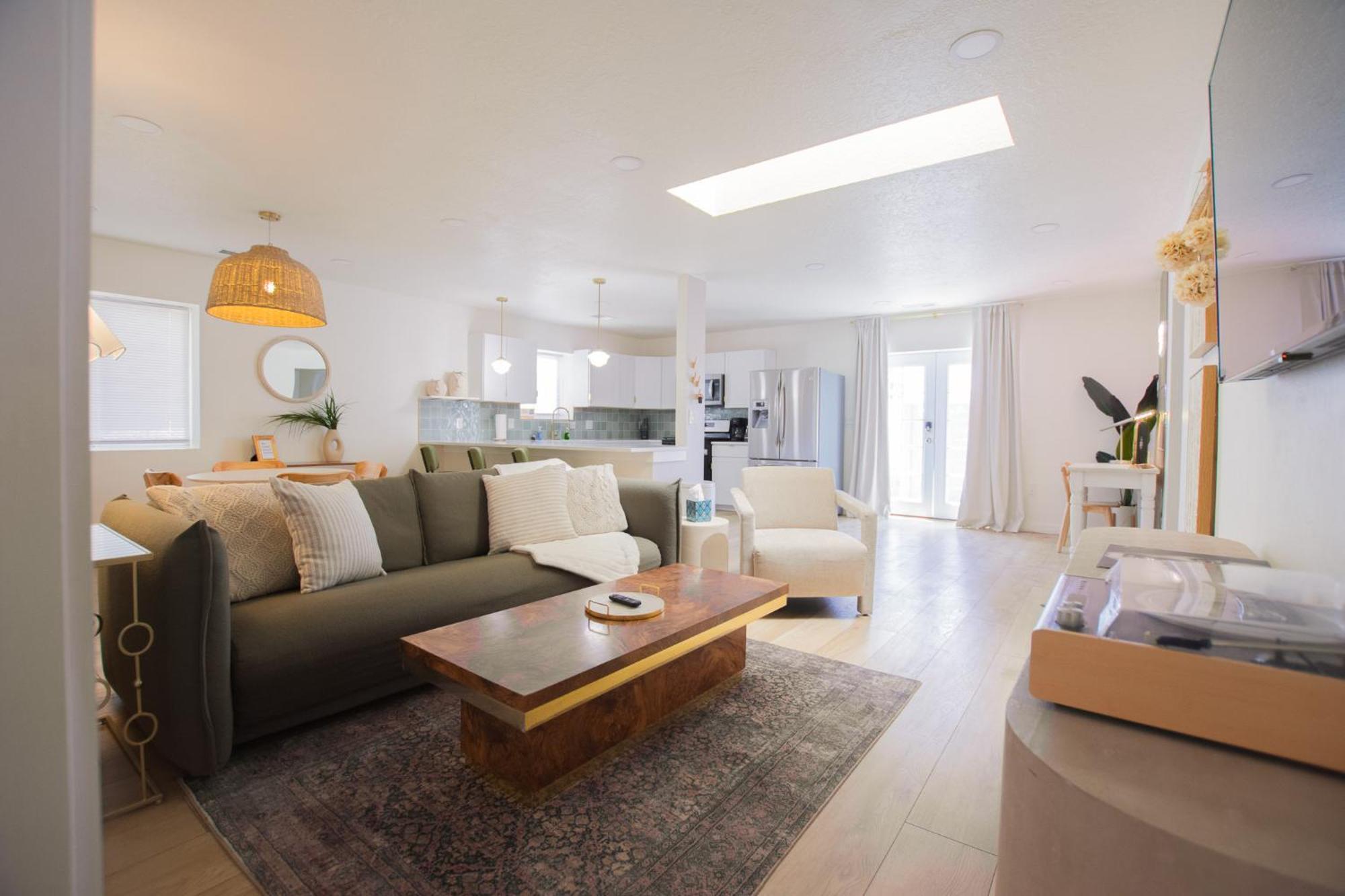 アルバカーキ Bohemian Chic An Eclectic Escape-Hot Tub-Pet Friendly-No Pet Fees!ヴィラ エクステリア 写真